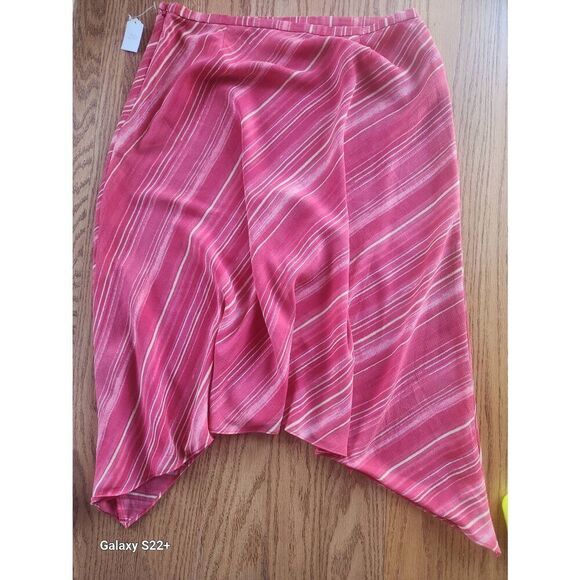 Emma James shark bite style skirt - Picture 1 of 6